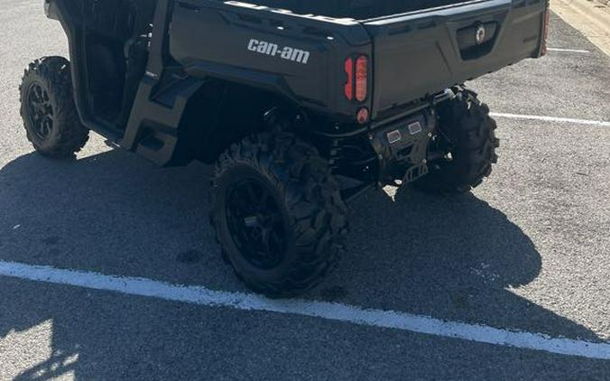 2025 Can-Am Defender DPS HD10