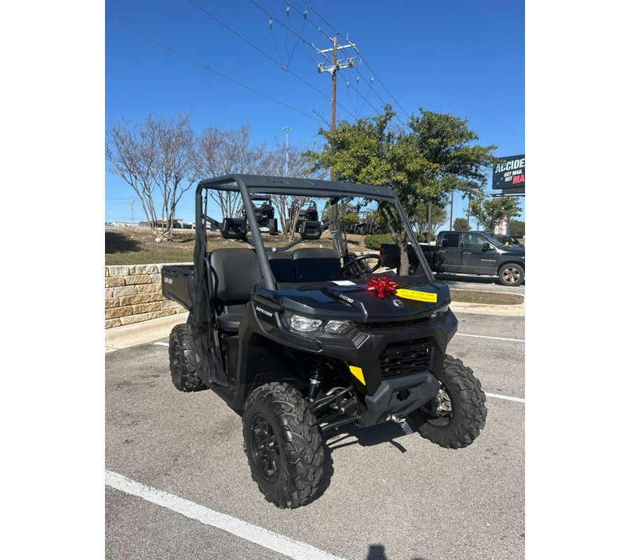2025 Can-Am Defender DPS HD10