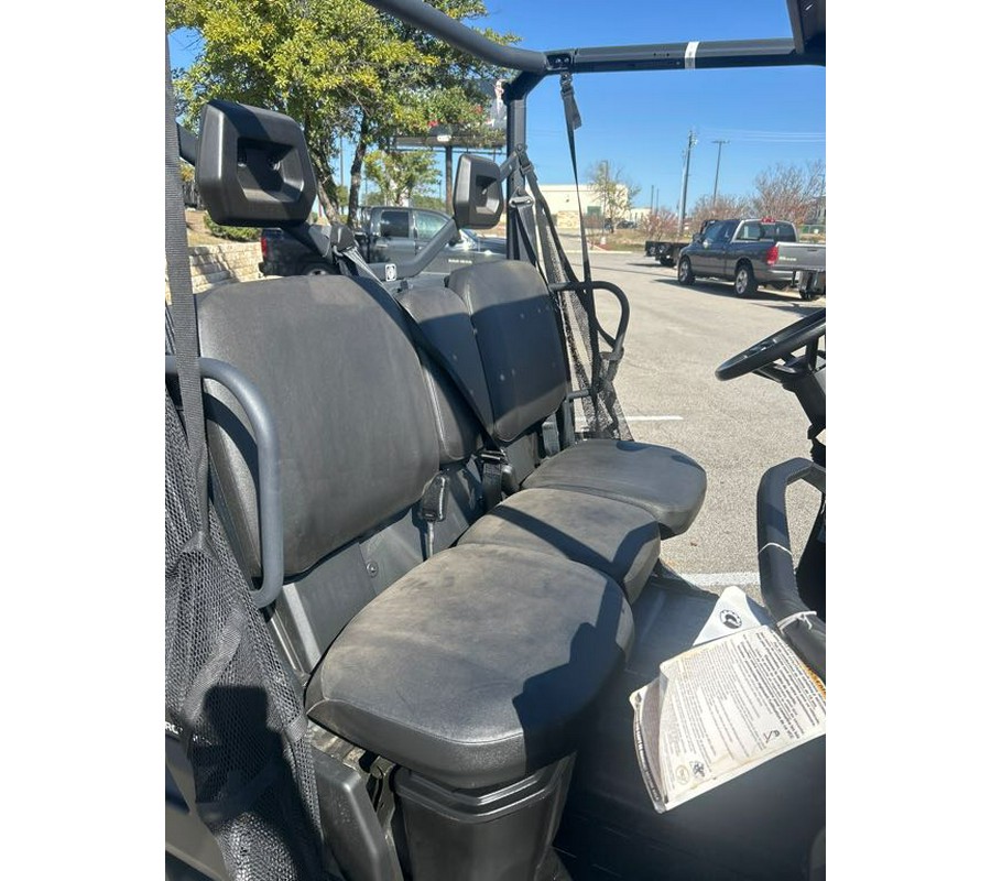 2025 Can-Am Defender DPS HD10