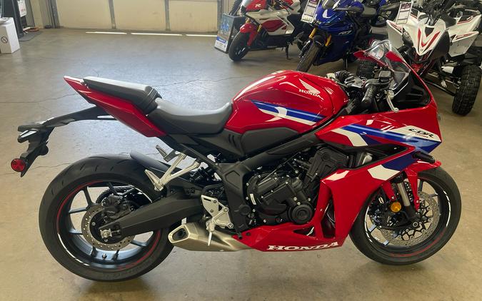 2026 Honda CBR650R E-Clutch