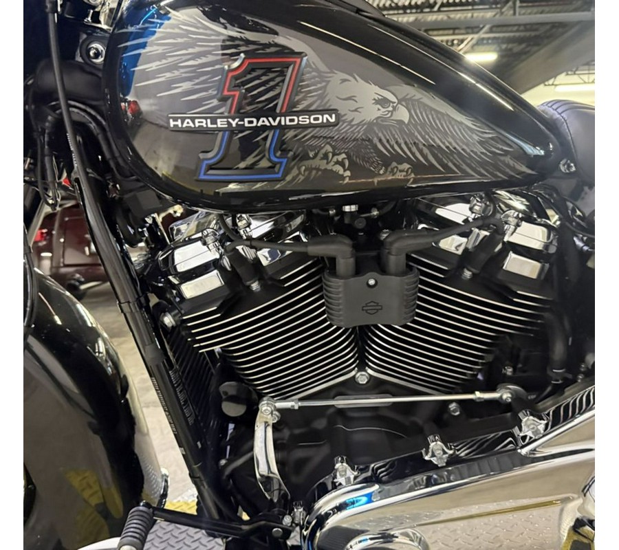 2026 Harley-Davidson® FLHC - Heritage Classic