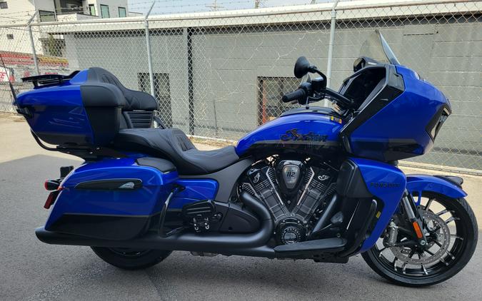 2026 Indian Pursuit® Dark Horse® with 112 and Powerband Audio Package