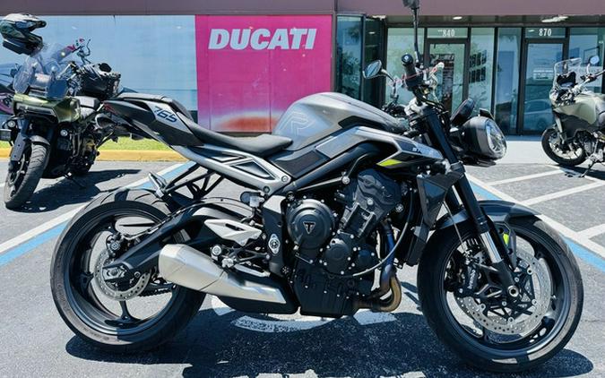 2024 Triumph Street Triple 765 R Silver Ice