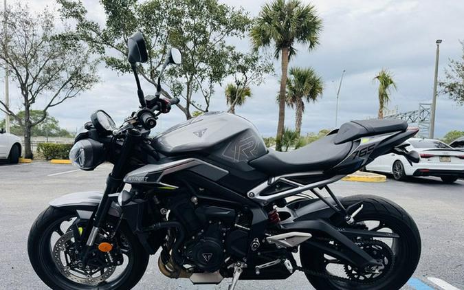 2024 Triumph Street Triple 765 R Silver Ice