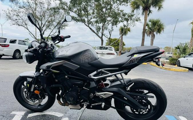 2024 Triumph Street Triple 765 R Silver Ice