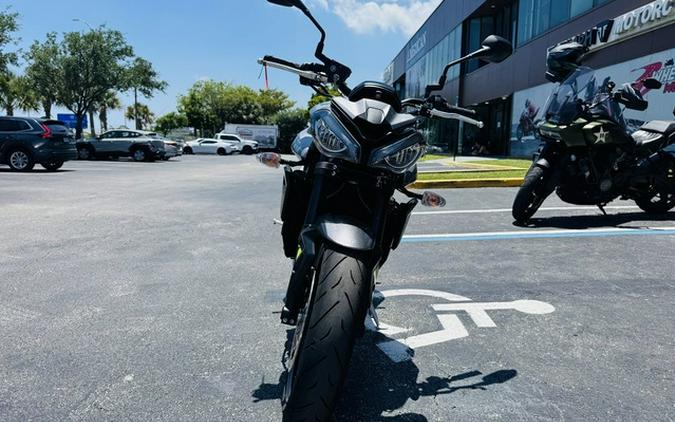 2024 Triumph Street Triple 765 R Silver Ice