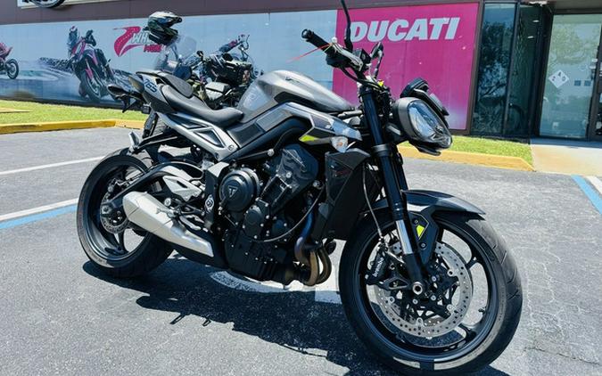 2024 Triumph Street Triple 765 R Silver Ice