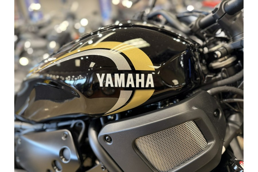 2025 Yamaha XSR700
