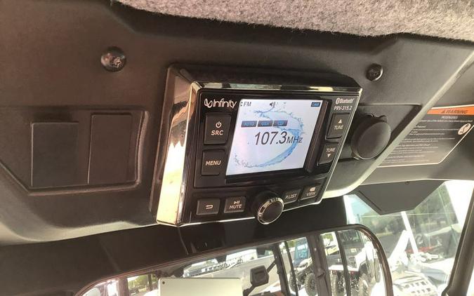 2024 Can-Am Defender MAX Limited HD10