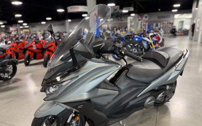 2022 KYMCO AK 550
