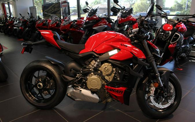 2023 Ducati Streetfighter V4 Lineup First Look [12 Fast Facts]