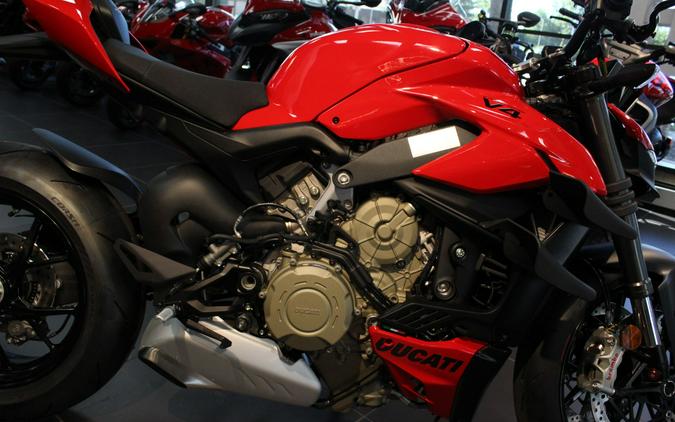 2024 Ducati Streetfighter V4