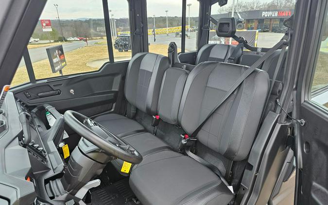 2026 Can-Am Defender MAX XT CAB HD11