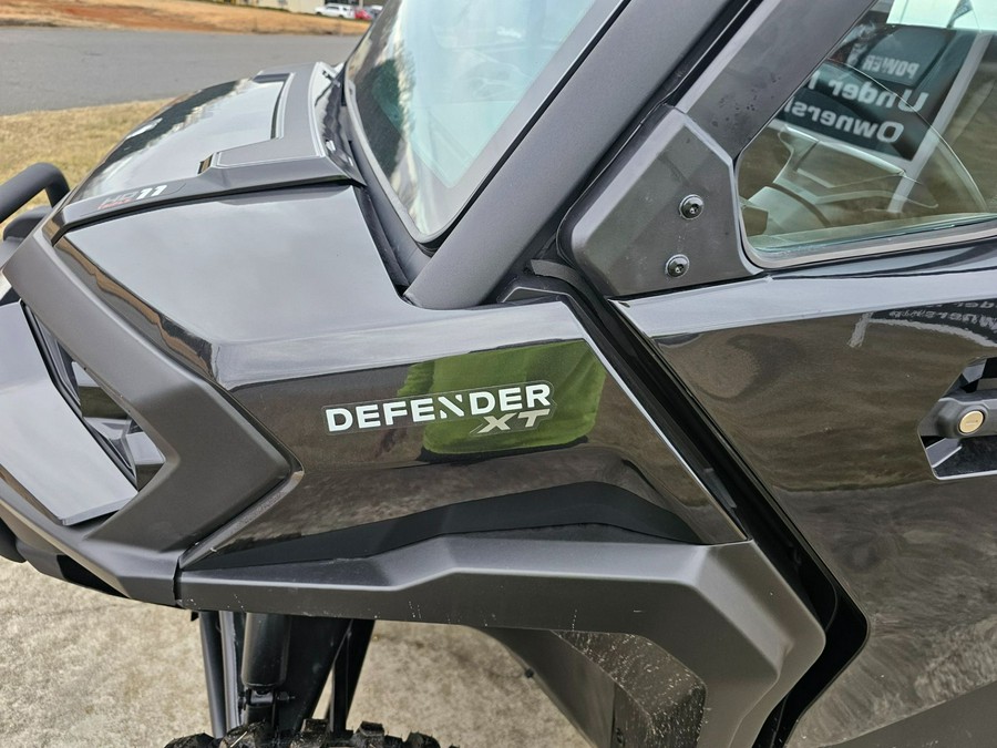 2026 Can-Am Defender MAX XT CAB HD11