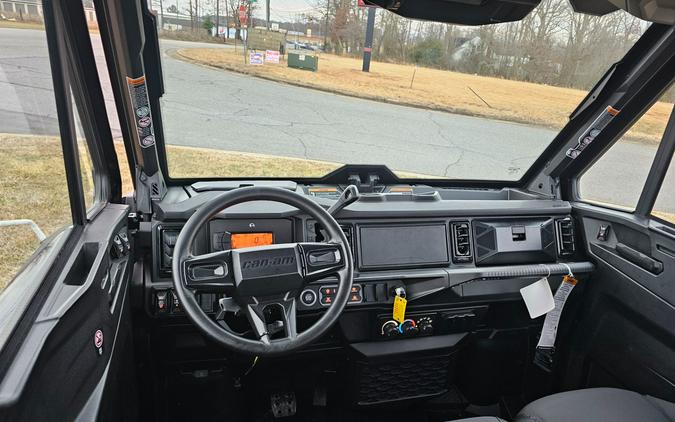 2026 Can-Am Defender MAX XT CAB HD11