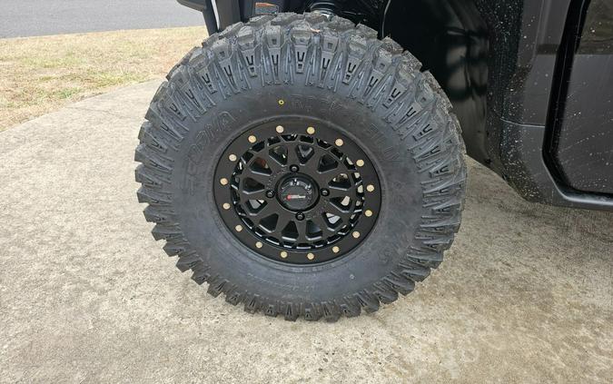 2026 Can-Am Defender MAX XT CAB HD11