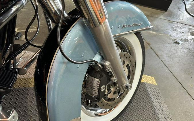 2008 Harley-Davidson® FLHRC - Road King® Classic