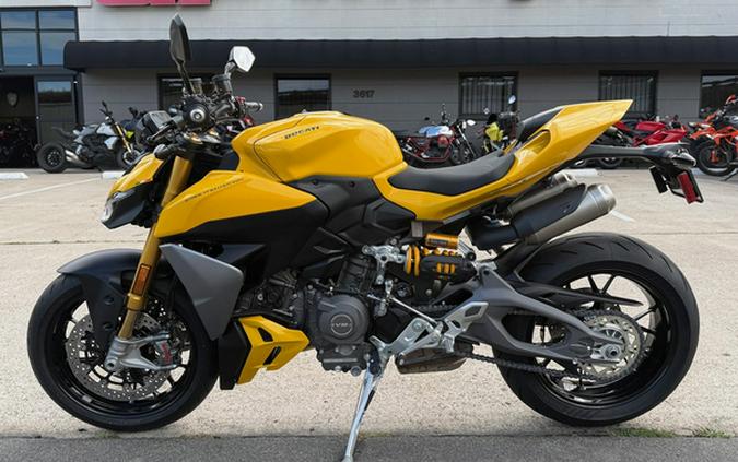 2026 Ducati Streetfighter V2 S