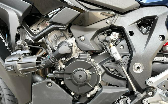 2026 BMW S 1000 XR