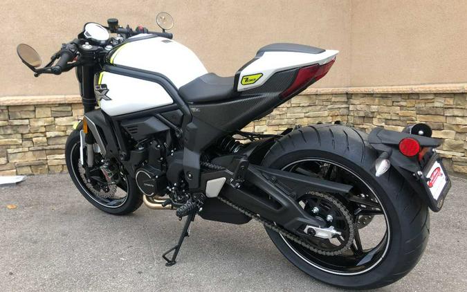 2023 CF MOTO 700CL-X SPORT