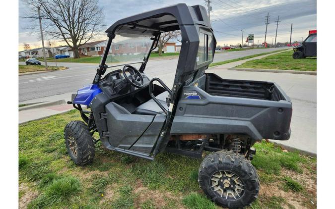 2017 Honda Pioneer 700 Deluxe