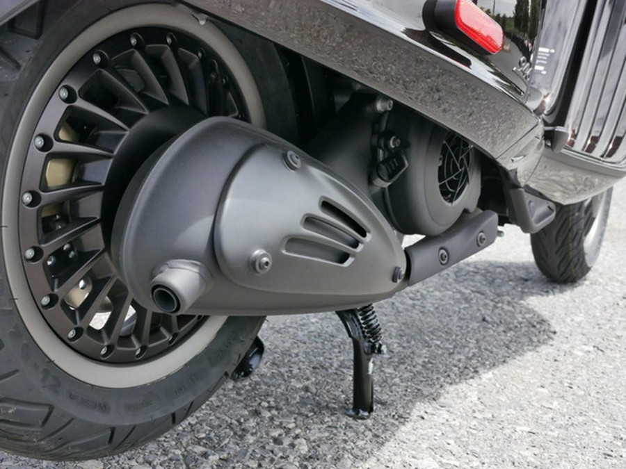 2026 Vespa EVB1M5BUSE