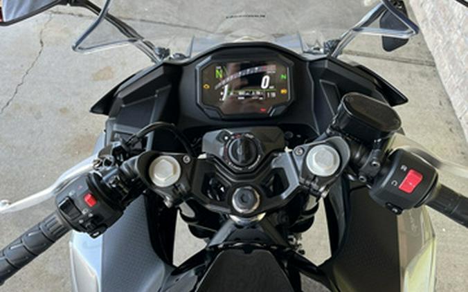 2025 Kawasaki Ninja 500 SE ABS