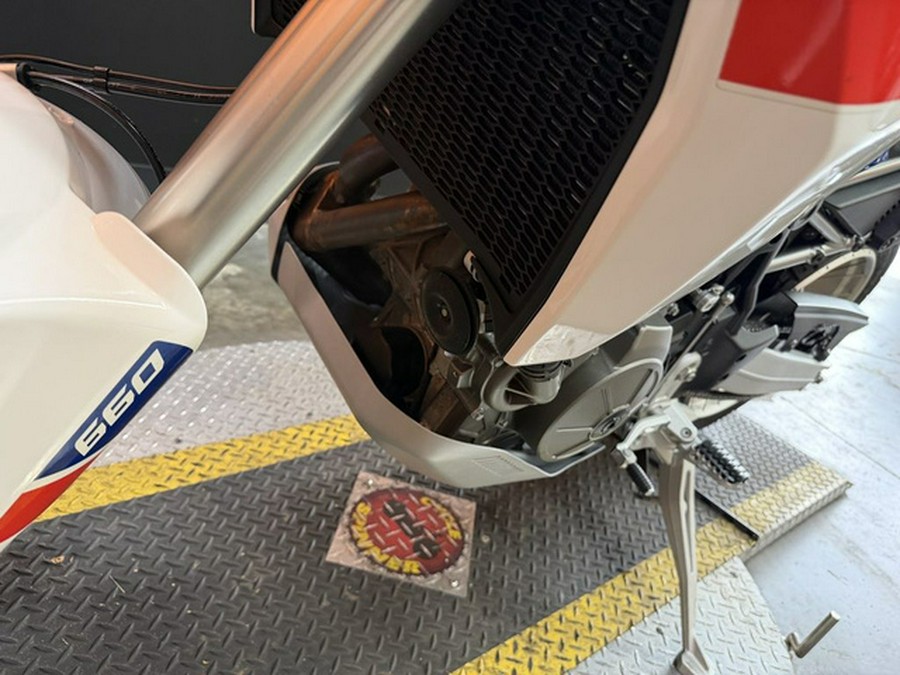 2022 Aprilia Tuareg 660