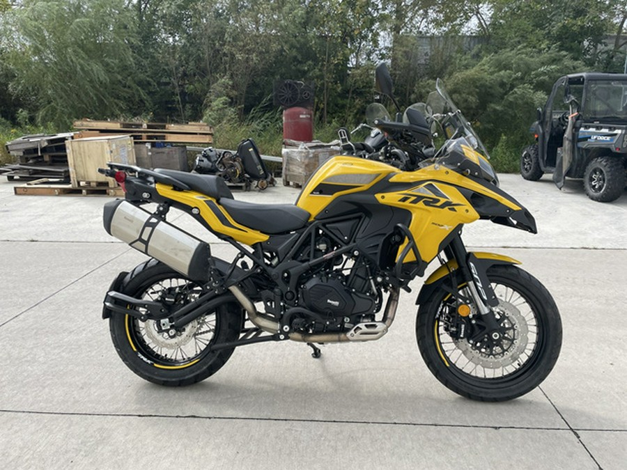 2024 Benelli TRK502X - YELLOW