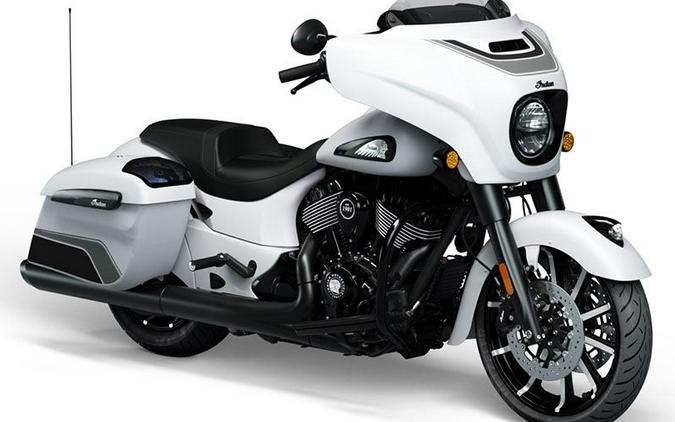 2024 Indian Motorcycle Chieftain® Dark Horse® with PowerBand Audio Package