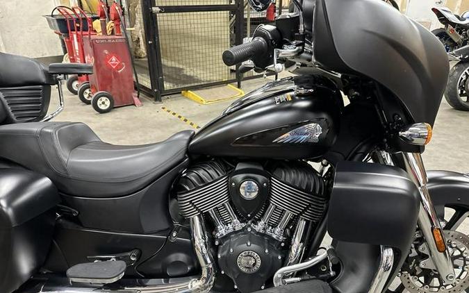 2020 Indian Motorcycle® Roadmaster® Dark Horse® Thunder Black Smoke