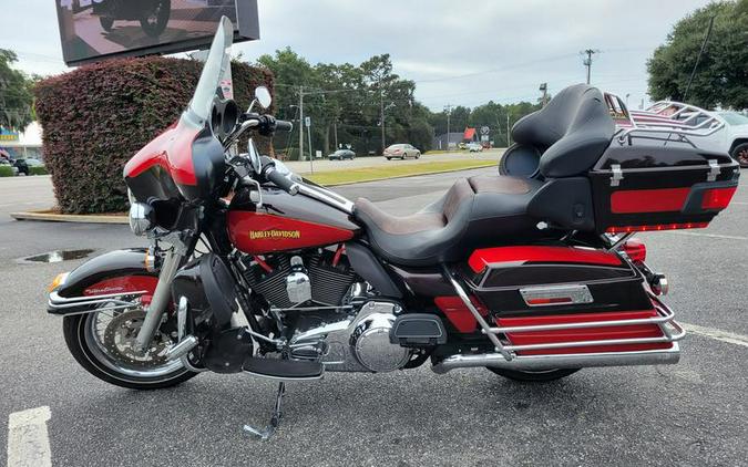 2010 Harley-Davidson® FLHTCU - Ultra Classic® Electra Glide