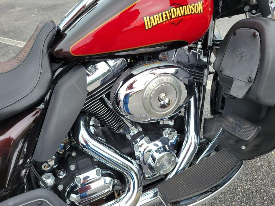 2010 Harley-Davidson® FLHTCU - Ultra Classic® Electra Glide