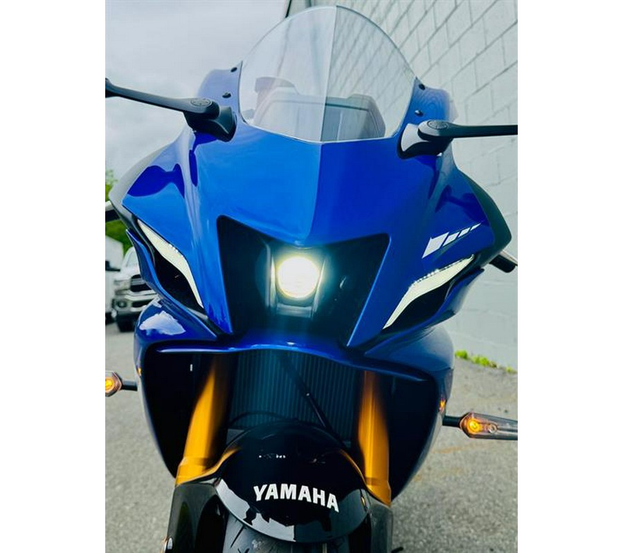 2025 Yamaha YZF-R7
