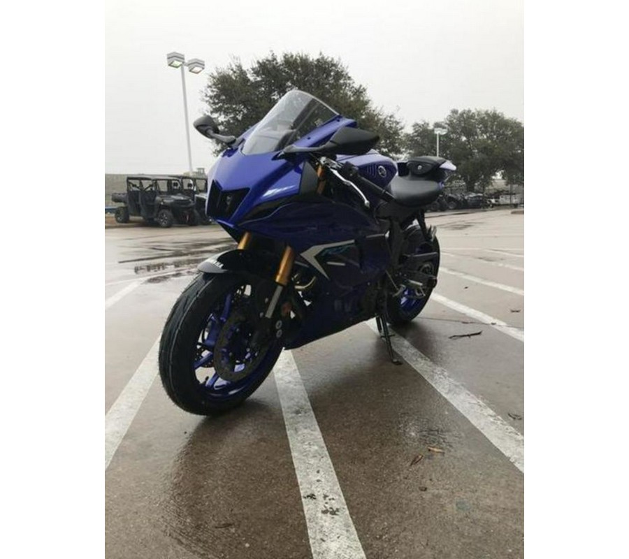 2025 Yamaha YZF-R7