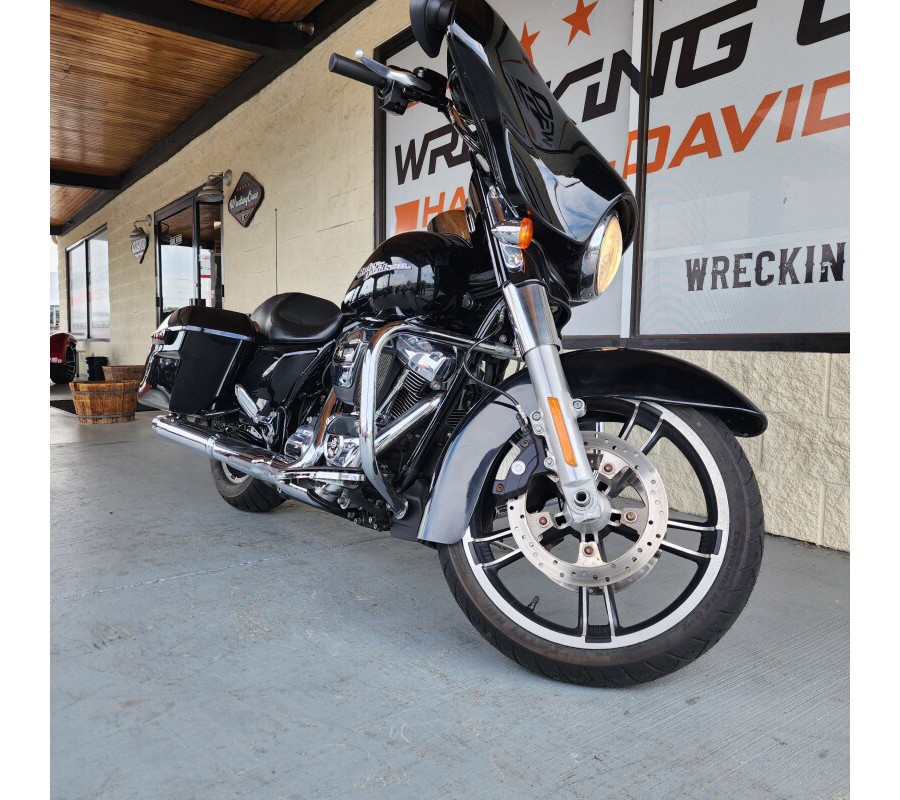 FLHXS 2017 Street Glide® Special