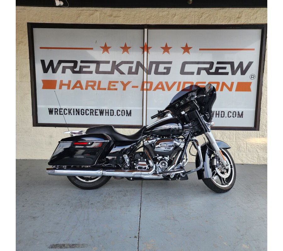 FLHXS 2017 Street Glide® Special