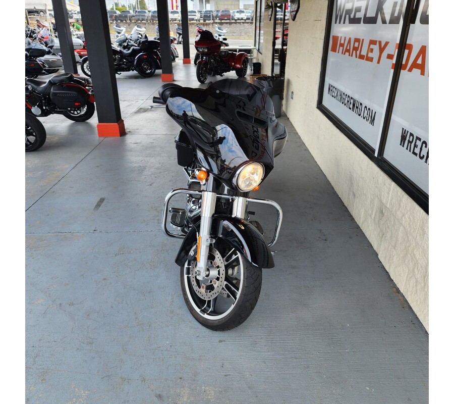 FLHXS 2017 Street Glide® Special