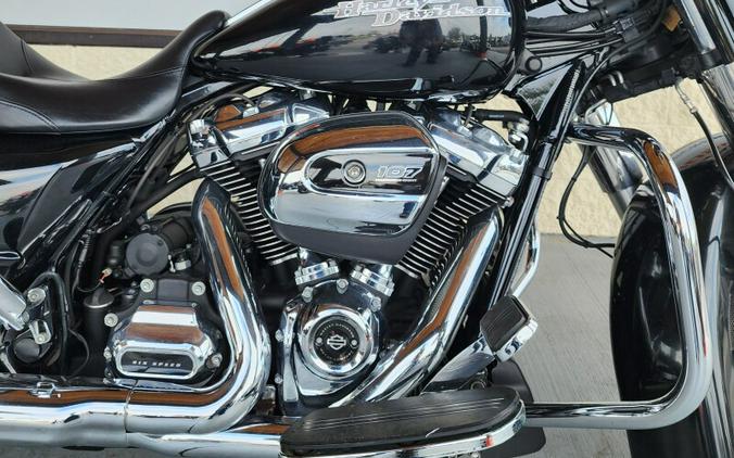 FLHXS 2017 Street Glide® Special