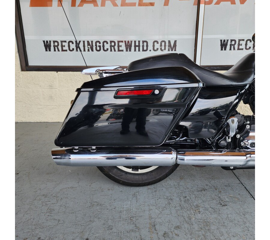 FLHXS 2017 Street Glide® Special