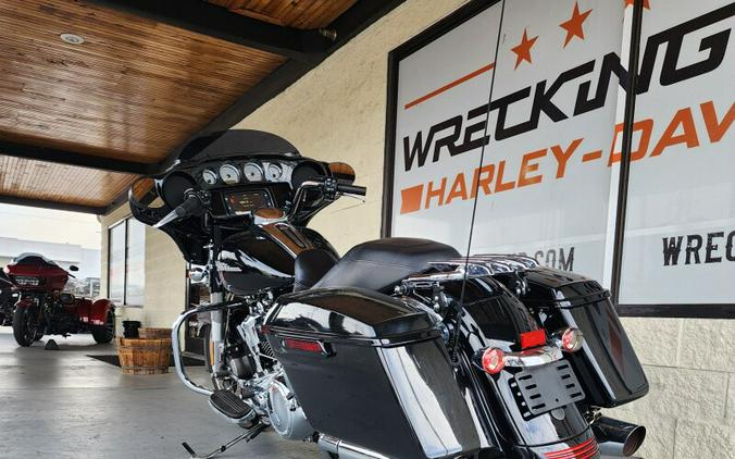 FLHXS 2017 Street Glide® Special