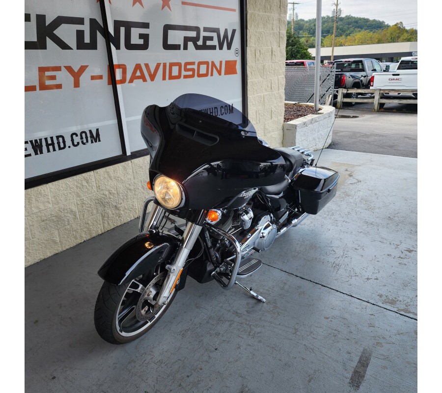 FLHXS 2017 Street Glide® Special