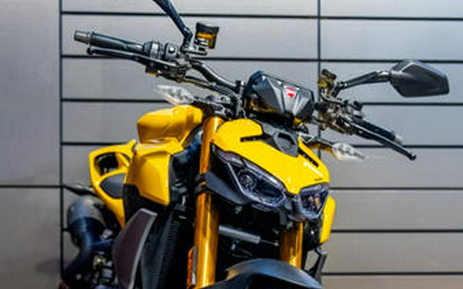 2027 Ducati Streetfighter V2 S Ducati Yellow