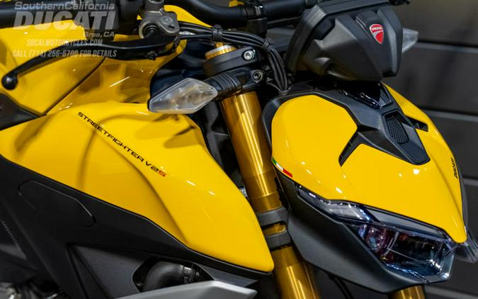 2027 Ducati Streetfighter V2 S Ducati Yellow