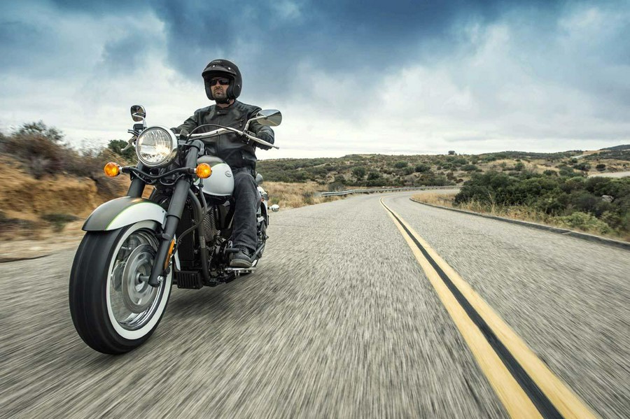 2015 Kawasaki Vulcan® 900 Classic