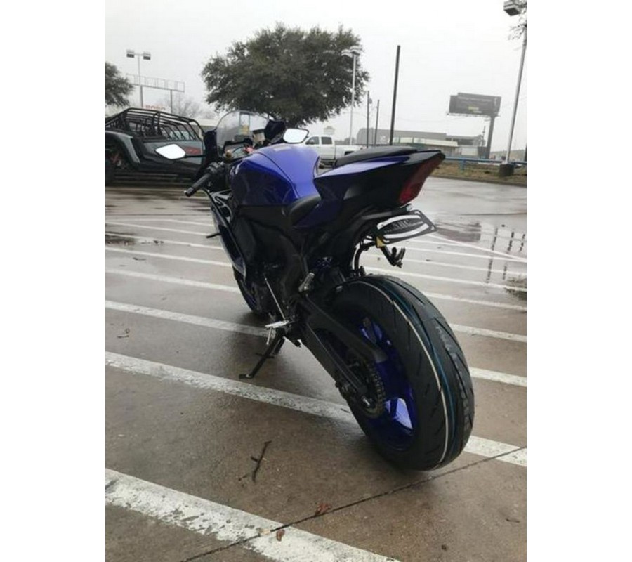 2025 Yamaha YZF-R7