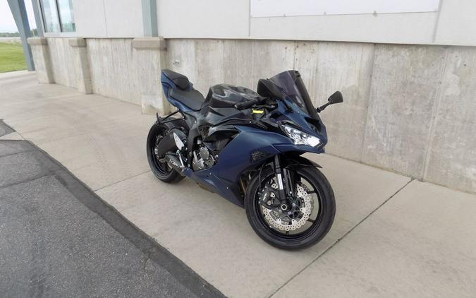 2023 Kawasaki Ninja® ZX™-6R KRT Edition