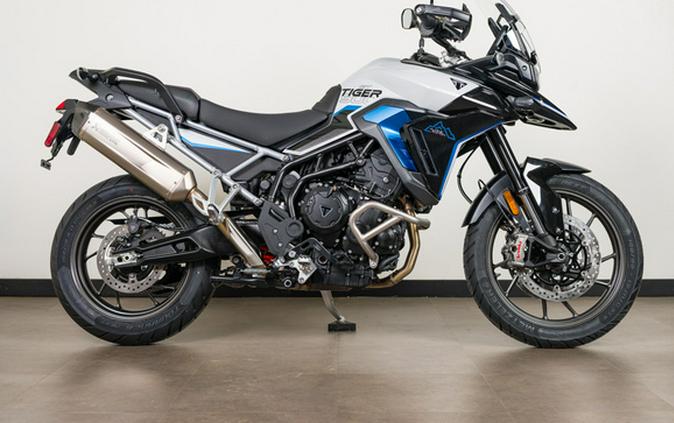 2026 Triumph Tiger 900 Alpine Edition