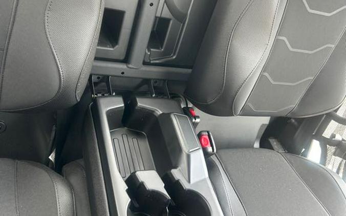 2026 Can-Am Defender MAX XT HD9