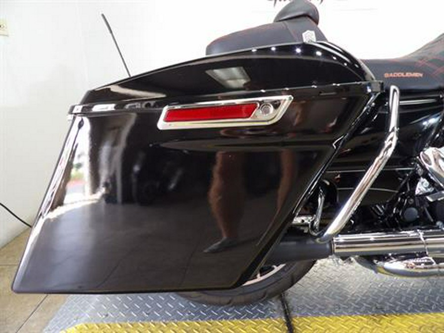 2013 Harley-Davidson Road Glide® Custom